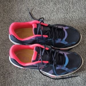 Ryka Black and Pink Sneakers 10W